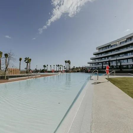 Vivi Homes - Sunset Pool, Sauna, Gym & Lejlighed *