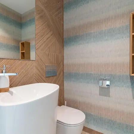 דירה Vivi Homes - Sunset Pool, Sauna, Gym & טורמולינוס