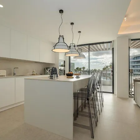 Vivi Homes - Sunset Pool, Sauna, Gym & דירה טורמולינוס