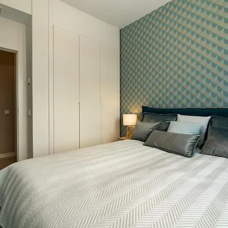 Vivi Homes - Sunset Pool, Sauna, Gym &