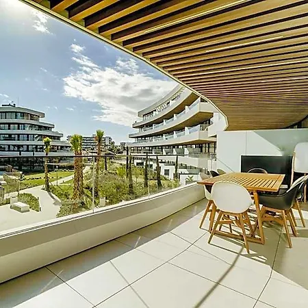 דירה Vivi Homes - Sunset Pool, Sauna, Gym & טורמולינוס