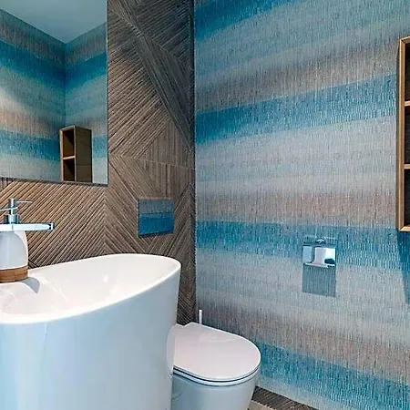 Vivi Homes - Sunset Pool, Sauna, Gym & דירה *
