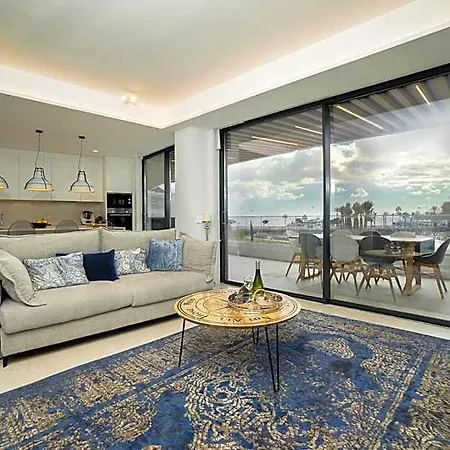 Vivi Homes - Sunset Pool, Sauna, Gym & דירה