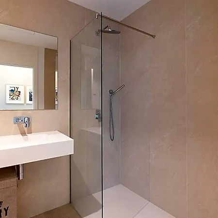 Vivi Homes - Sunset Pool, Sauna, Gym & דירה טורמולינוס