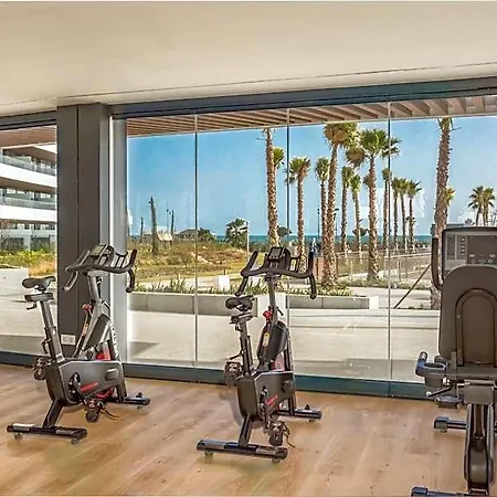Vivi Homes - Sunset Pool, Sauna, Gym & דירה *