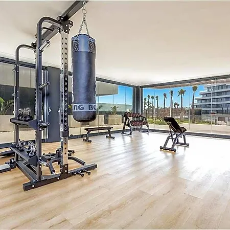 דירה Vivi Homes - Sunset Pool, Sauna, Gym &