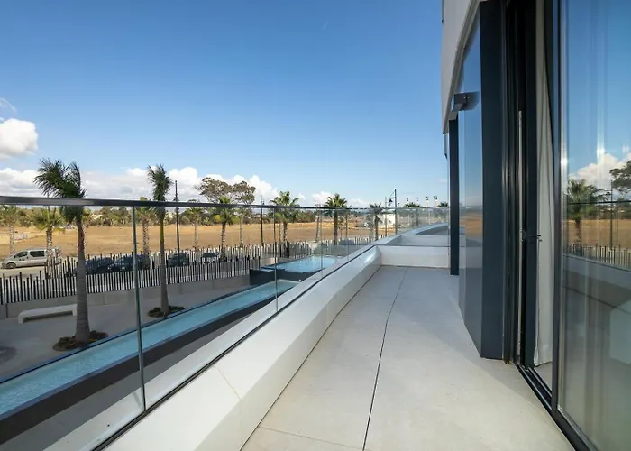 Vivi Homes - Sunset Pool, Sauna, Gym & *