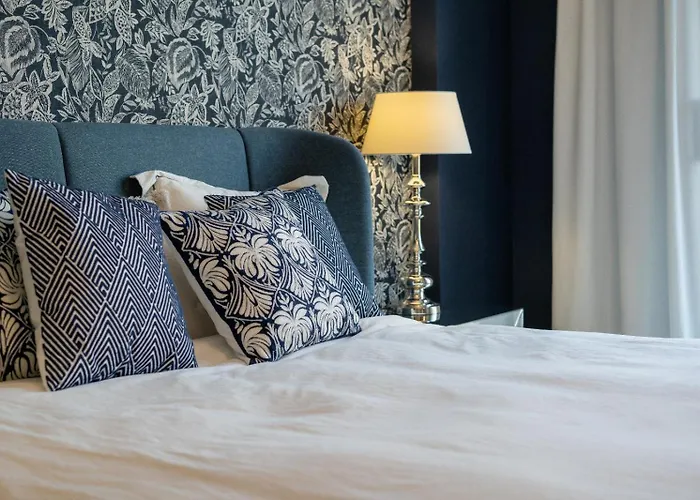 Vivi Homes - Sunset Pool, Sauna, Gym &