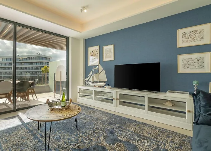 Vivi Homes - Sunset Pool, Sauna, Gym & דירה