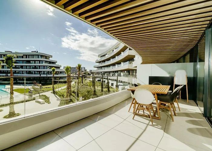 דירה Vivi Homes - Sunset Pool, Sauna, Gym & טורמולינוס