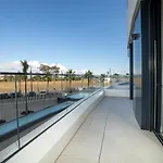 Vivi Homes - Sunset Pool, Sauna, Gym&beach *