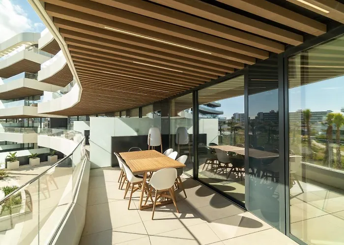 Vivi Homes - Sunset Pool, Sauna, Gym & * Torremolinos